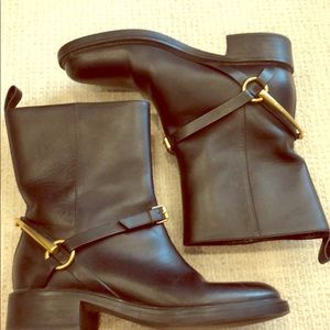Gucci black horsebit short boot size 37